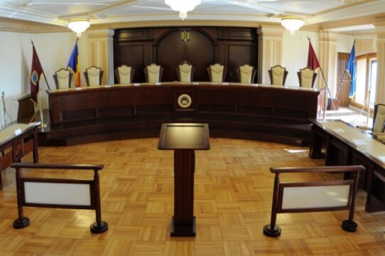 decizie CCR pensionare femei