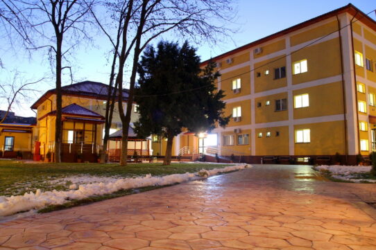 ingrijire batrani